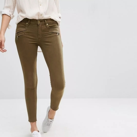 Abercrombie Low Rise Super Skinny Pants with Zippers, Signature Collection - Picture 4 of 16